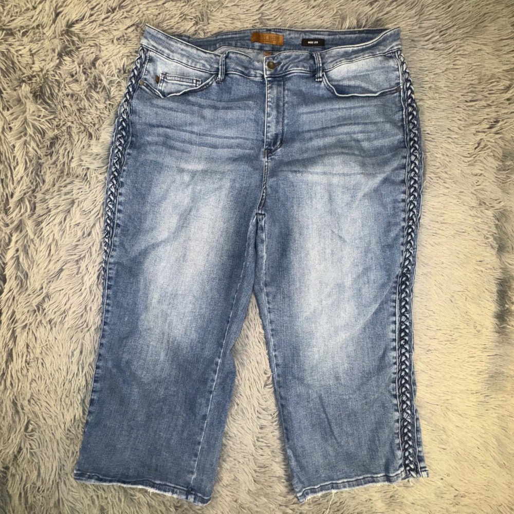 Judy Blue Wide Leg Cropped Jeans Women's 24W Light Wash Braided Detail High Rise - Picture 2 of 15